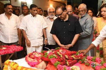 Celebrities Pay Homage to Vijaya Nirmala Garu